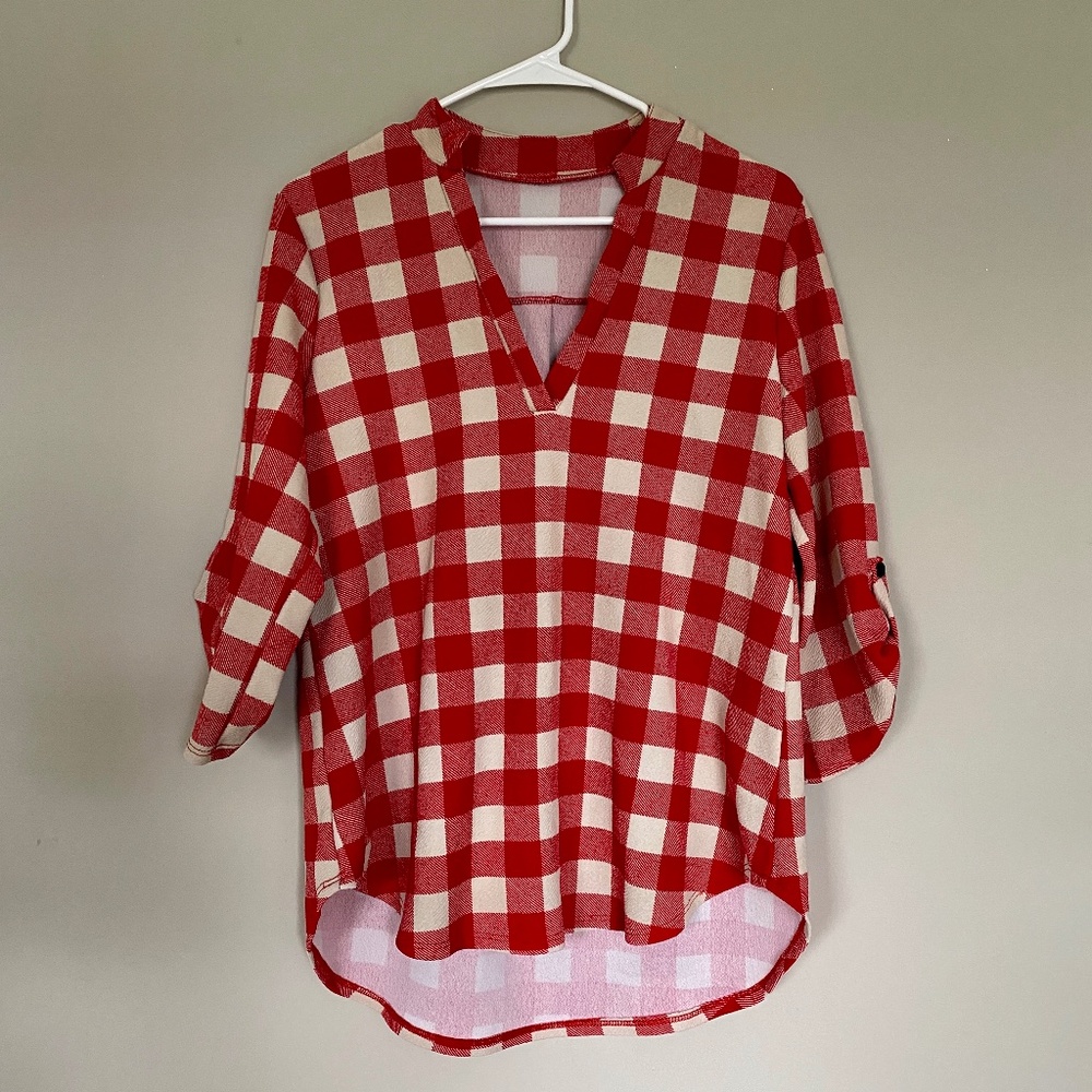 Fun Checkered 3/4 Sleeve Top Red and White